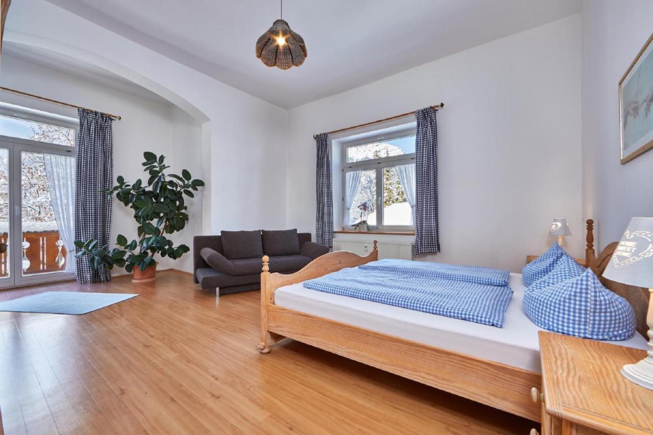 Apartments Alte Villa การ์มิช-พาร์เทนเคียร์เชน ภายนอก รูปภาพ
